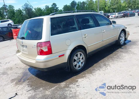 2002 Volkswagen Passat Glx from USA, damaged, VIN WVWYH63B12E169221